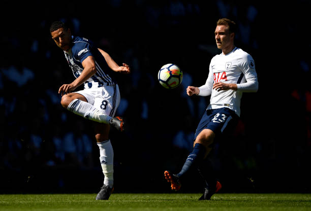 多次将球传 多次将球传