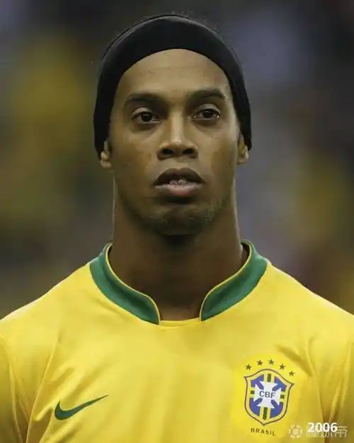 他在中场区 他在中场区