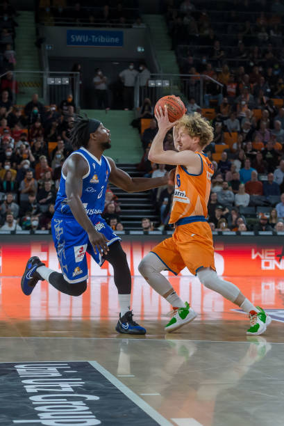 通过深入分 通过深入分