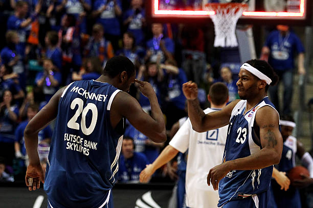 的交锋而备 的交锋而备